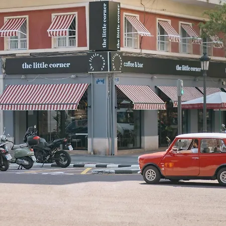 The Little Corner 4* Walencja