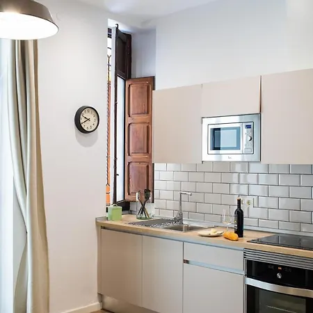 Florit Flats - Cozy Loft By The Market
