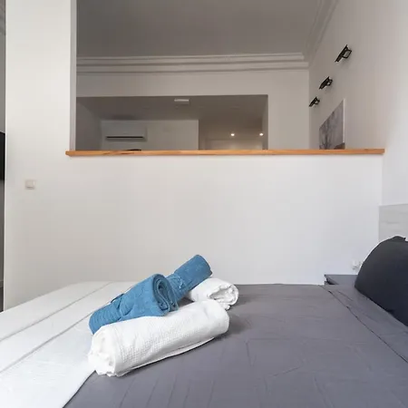 Exclusivos Lofts En Plaza Del Ayuntamiento 公寓