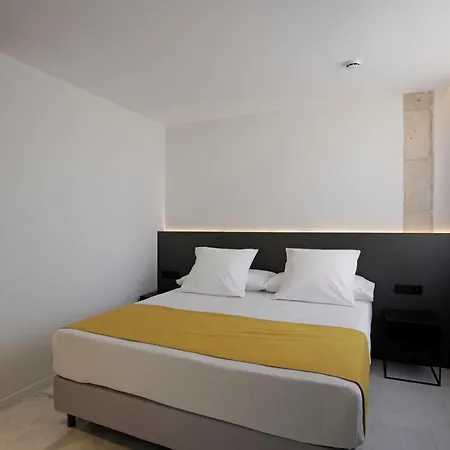 Apart Otel Feten Valensiya