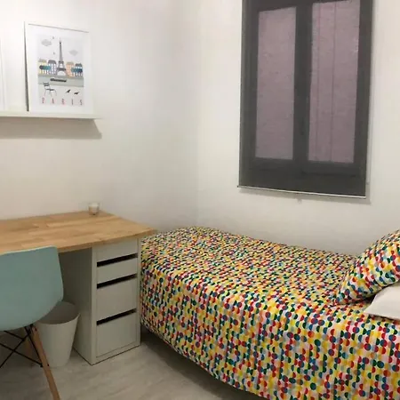 Mossen Flat Patraix Апартаменты *