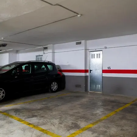 Florit Flats - The Malvarrosa & Free Parking Апартаменты Валенсия