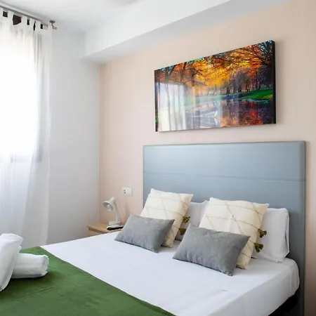 Florit Flats - The Malvarrosa & Free Parking Валенсия