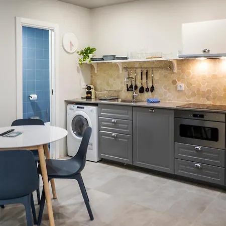 Vlc Visitacion Flats Valencia