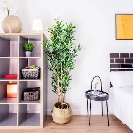 Konukevi Cool Lofts Center Valensiya