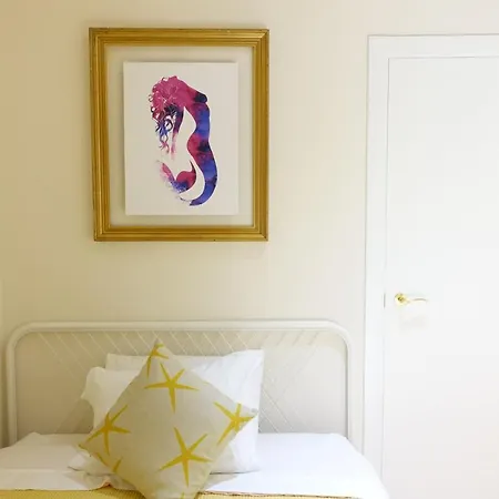 Rooms-shared Flat