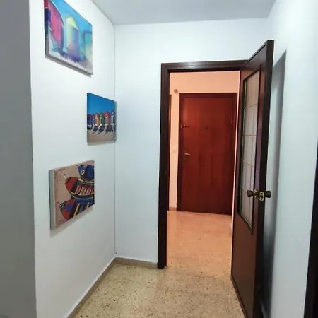 Habitación Con Cama Individual, Piso Compartido En Avenida Blasco Ibáñez Valenza