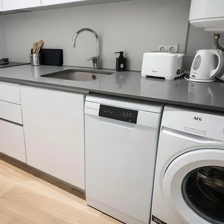 Total Ayuntamiento Апартаменты *