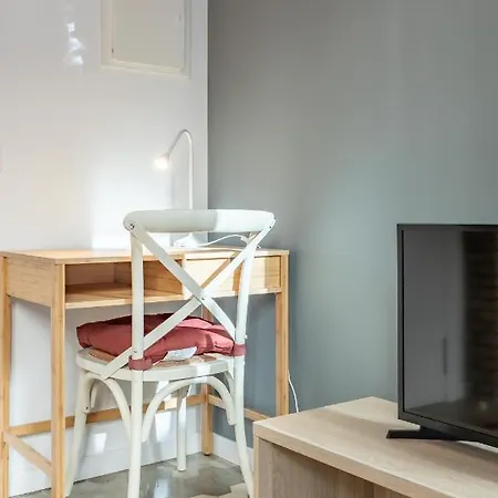 Aparthotel With Antique Floor & Lots Of Sun Light