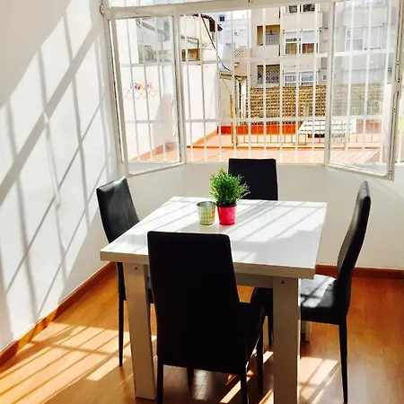 1 Casa Temporal Con Terraza En Capital