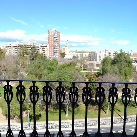 Blanq Carmen 3* Valensiya