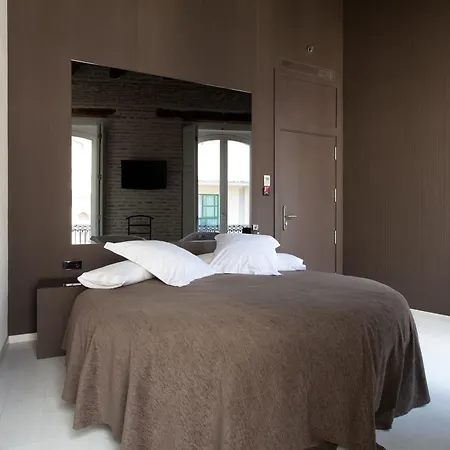 Cosy Embajador بيت ضيافة