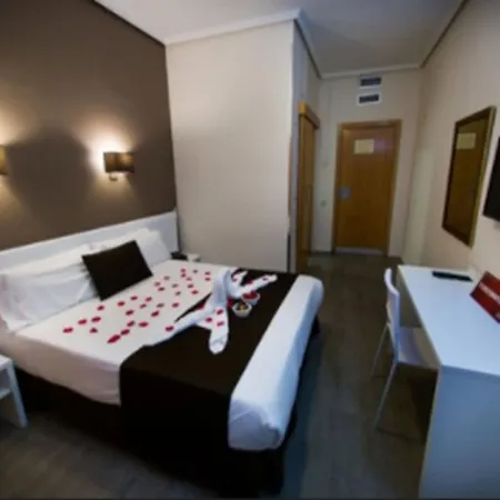 Sweet Continental Hotel 2*