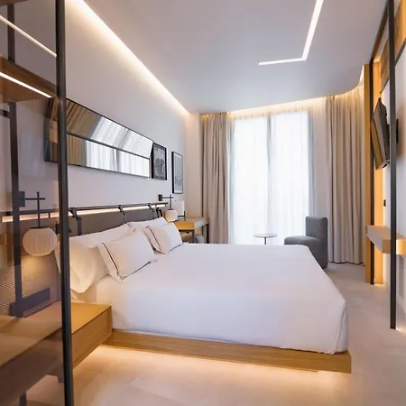 Myr Puerta Serranos 4* Valência