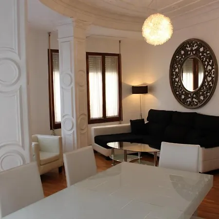 Hotel Torres De *