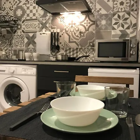 Pequeno Con Mini Piscina - No Climatizada