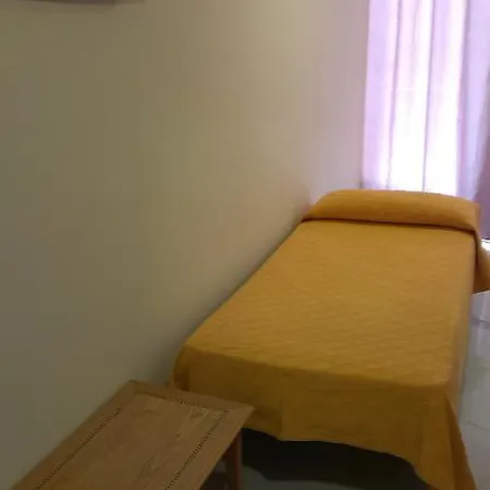 招待所 比斯巴尔旅馆 *