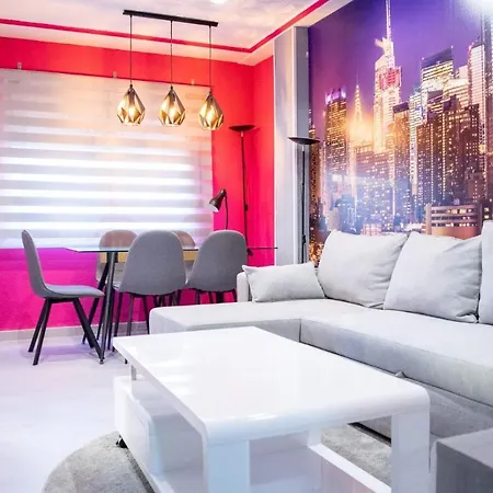 Immaculate 12-Bed Apartment In Valencia Appartement *
