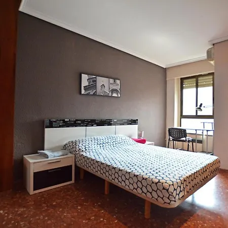 Apartment Charming Flat Close Beach And Metro