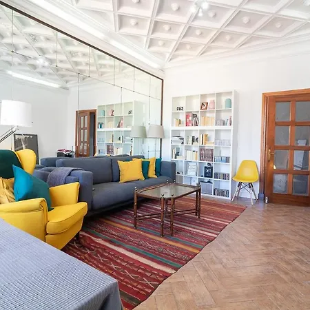 Δωμάτια σε οικογενειακή κατοικία La Casa De Espejos