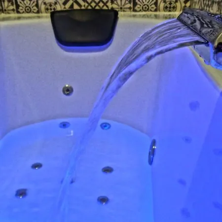 Cozy - Bañera Hidromasaje Pensión *