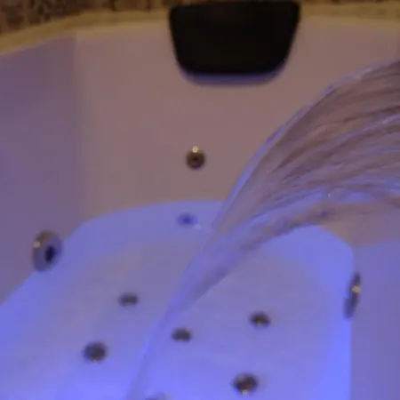 Cozy - Bañera Hidromasaje * Valencia