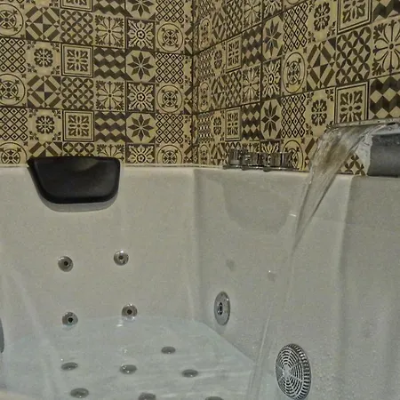 Cozy - Bañera Hidromasaje *