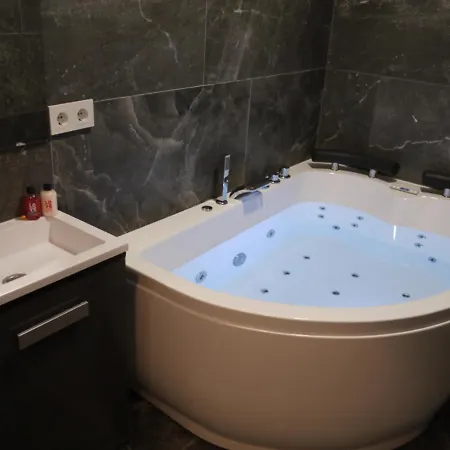 Cozy - Bañera Hidromasaje Pensión Valencia