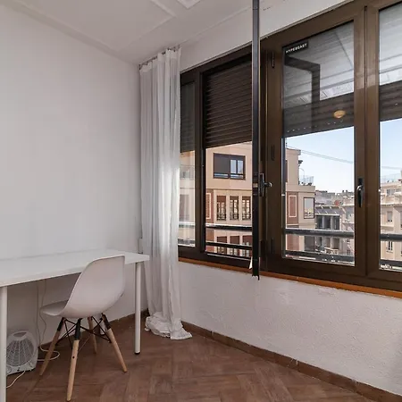 Δωμάτια σε οικογενειακή κατοικία La Casa De Espejos