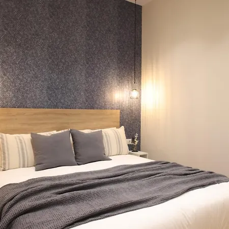 Florit Flats - The Maritim Serreria Suites