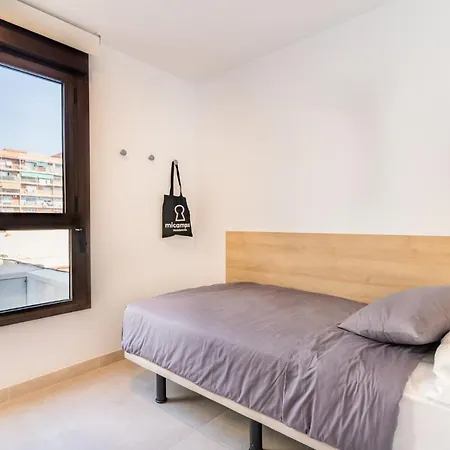 Micampus Avenida Del Puerto - Residencia De Estudiantes