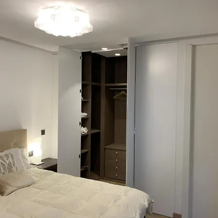 Сasa de vacaciones Casa Espectacular De Diseño Con Jardin Interior