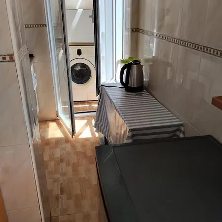 2 Bedroom Family In 20m Walk To The Beach *