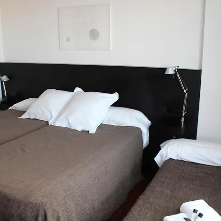 Hotel Sea Port 4*