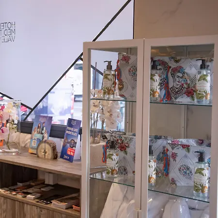 Mediterraneo فندق