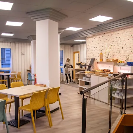 فندق Mediterraneo 3*