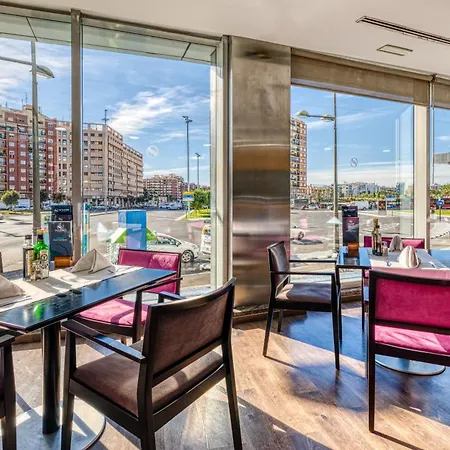 מלון Senator Parque 4*