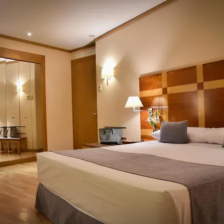 Senator Parque 4*
