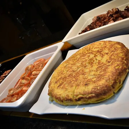 Senator Parque מלון