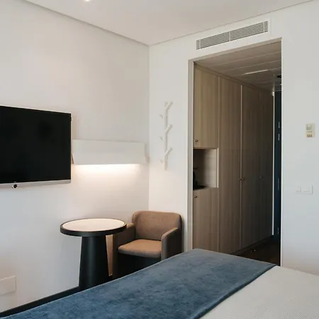 Neptuno Playa & 4*