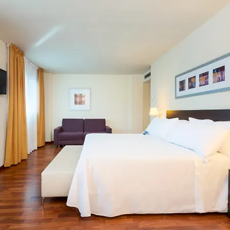 מלון Port Feria ולנסיה