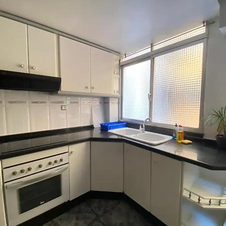 Flat Ayora Ideal Para Familia Cerca Parque, Metro Y Playa アパート バレンシア
