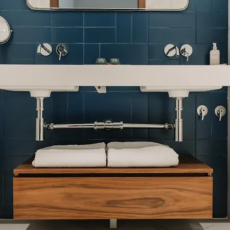 Hotel Mate Collection Helen Berger 4*