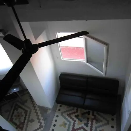 דירה Young Penthouse *