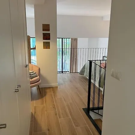 Alameda Velvet Ciudad Ciencias - Housevanlive *