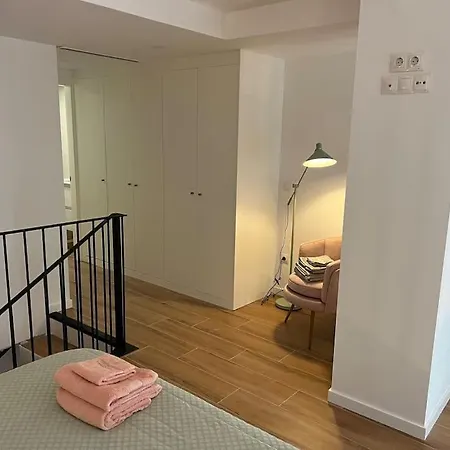 Apartman Alameda Velvet Ciudad Ciencias - Housevanlive *