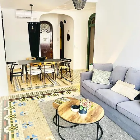 Victoria Site-luxury Center *