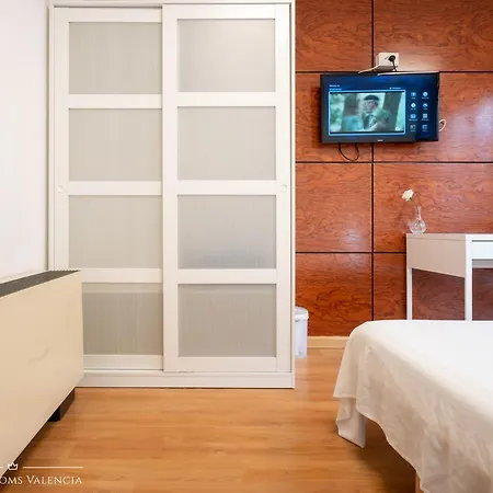 Pensjonat Suites Rooms Valencia 2*