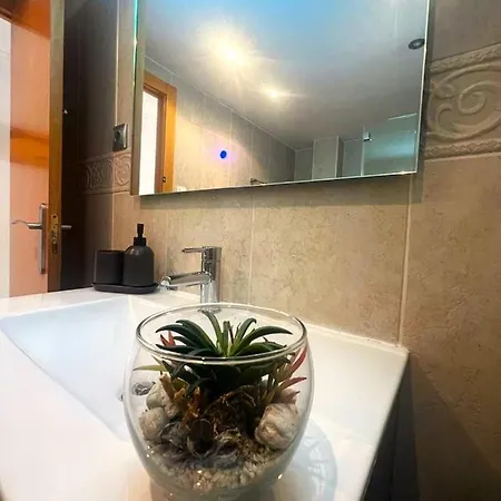 Apartment Calle Mora De Rubielos With Free Private Underground Parking Valencia