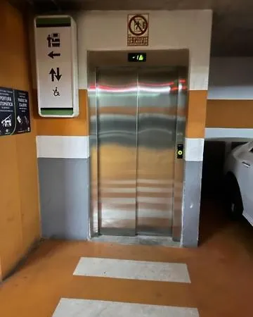 Calle Mora De Rubielos With Free Private Underground Parking * Валенсия
